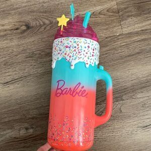 Barbie Pop Reveal Cup
